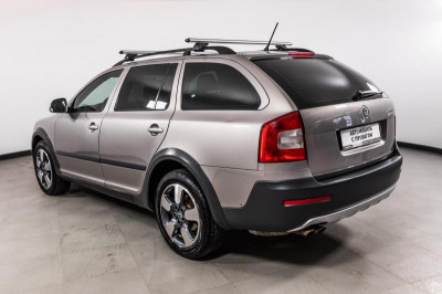 ŠKODA Octavia 1.8 TSI MT 4x4 (152 л. с.)
