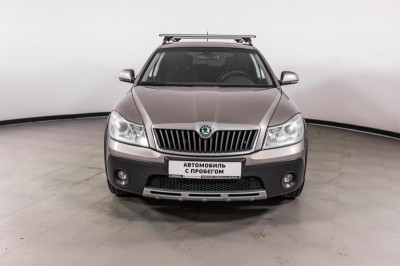 ŠKODA Octavia 1.8 TSI MT 4x4 (152 л. с.)
