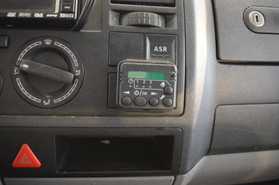 Volkswagen Transporter Long 1.9d MT (105 л.с.)