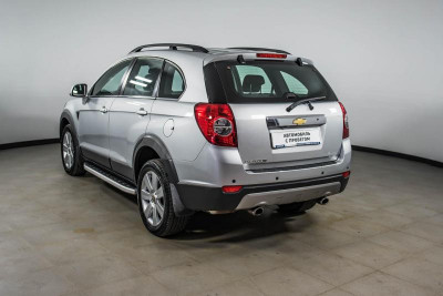 Chevrolet Captiva 3.2 AT 5 мест (230 л. с.)