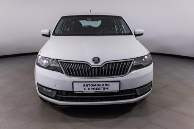 ŠKODA Rapid 1.6 MT (105 л. с.)