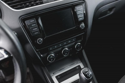 ŠKODA Octavia 1.6 MT (110 л. с.)