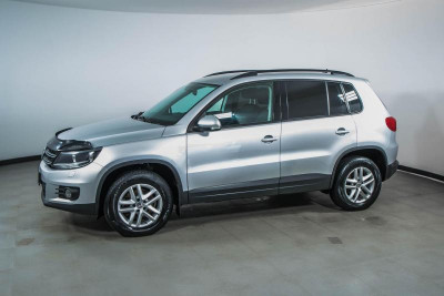 Volkswagen Tiguan 1.4 TSI BlueMotion MT (122 л. с.)