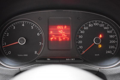 Volkswagen Polo 1.6 MT (105 л. с.)