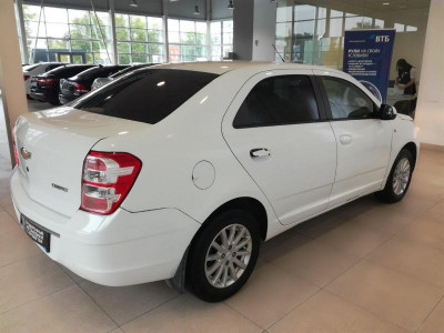 Chevrolet Cobalt 1.5 AT (105 л. с.)