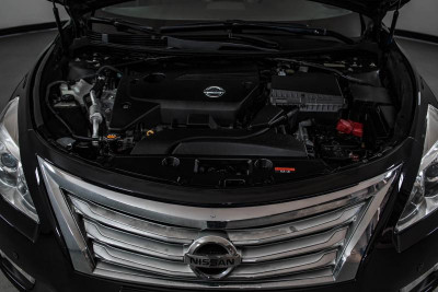 Nissan Teana 2.5 Xtronic (173 л. с.)