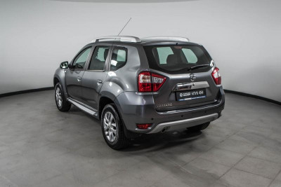 Nissan Terrano 1.6 MT (114 л. с.) Comfort