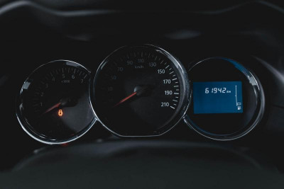 Nissan Terrano 1.6 MT (114 л. с.) Comfort