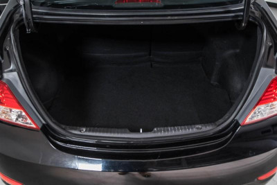 Hyundai Solaris 1.4 MT (107 л. с.)