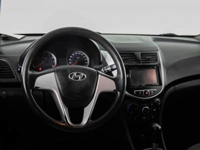 Hyundai Solaris 1.4 AT (107 л. с.)