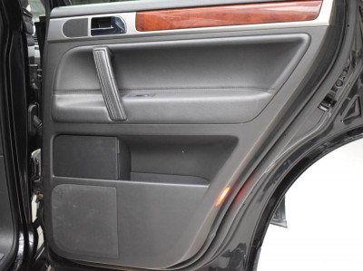 Volkswagen Touareg 2.5 TDI Tiptronic (174 л. с.)
