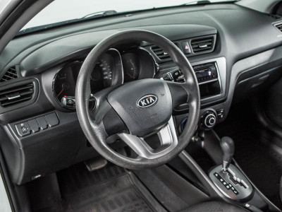 Kia Rio 1.4 AT (107 л. с.)