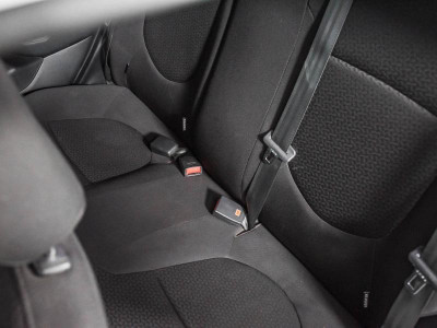 Kia Rio 1.4 AT (107 л. с.)