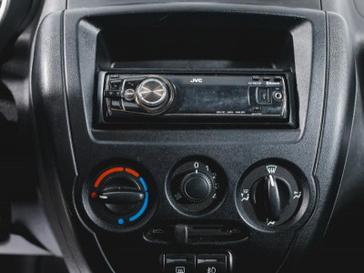 LADA Granta лифтбек 1.6 8кл MT (87 л. с.)