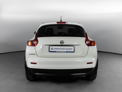 Nissan Juke 1.6 CVT (117 л. с.)