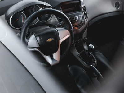 Chevrolet Cruze 1.6 MT (113 л.с.)