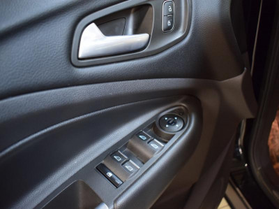 Ford Kuga 2.5 AT (150 л.с.)