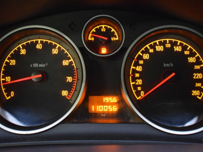 Opel Astra 1.6 MT (115 л. с.)