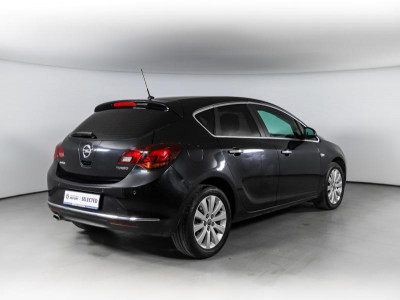 Opel Astra 1.6 Turbo AT (180 л. с.)