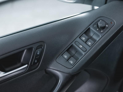 Volkswagen Tiguan 2.0 TDI 4Motion AT (140 л. с.)