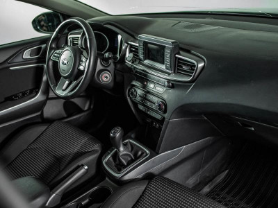 Kia Ceed SW 1.6 MPI MT (128 л.с.)
