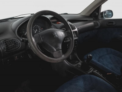 Peugeot 206 1.6 MT (110 л. с. )