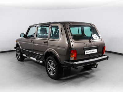 LADA 4x4 Urban 5 дв. 1.7 MT 8 кл. (83 л. с.)