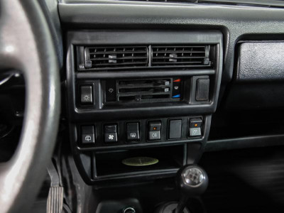 LADA 4x4 Urban 5 дв. 1.7 MT 8 кл. (83 л. с.)