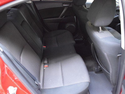 Mazda 3 1.6 MT (105 л. с.)