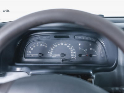 Renault Laguna 1.6 MT (107 л.с.)