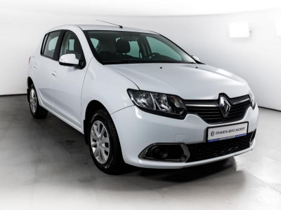 Renault Sandero 1.6 AT (102 л. с.)