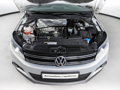 Volkswagen Tiguan 1.4 TSI BlueMotion MT (122 л. с.)