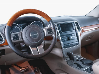 Jeep GRAND CHEROKEE 3.0d AT (241 л.с.) 4WD