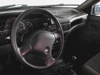 Daewoo Nexia 1.5 MT (75 л. с.)