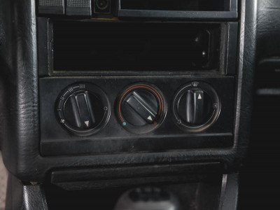 Audi 80 1.8 MT (75 л.с.) бензин