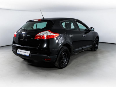 Renault Megane 1.6 AT (106 л. с.)