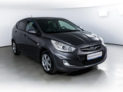 Hyundai Solaris 1.4 MT (107 л. с.)