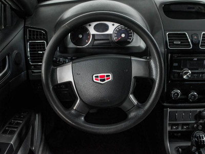 Geely Emgrand EC7 1.8 MT (126 л. с.)