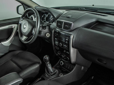 Nissan Terrano 2.0 MT AWD (143 л. с.)
