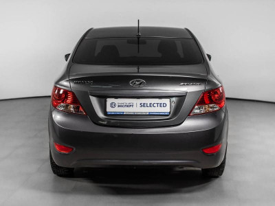 Hyundai Solaris 1.6 MT (123 л. с.)