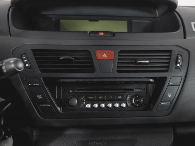 Citroen C4 Picasso 1.6 AT (150 л.с.)