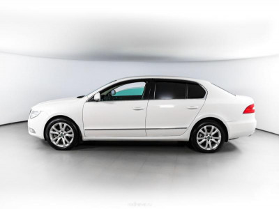 ŠKODA Superb 1.8 TSI DSG (152 л. с.)