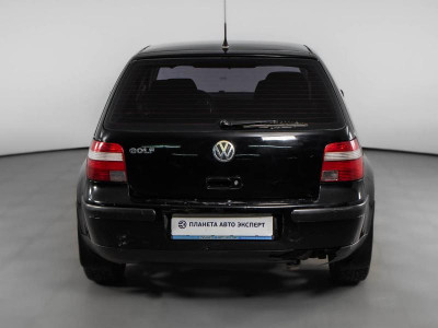 Volkswagen Golf 1.4 MT (75 л. с.)