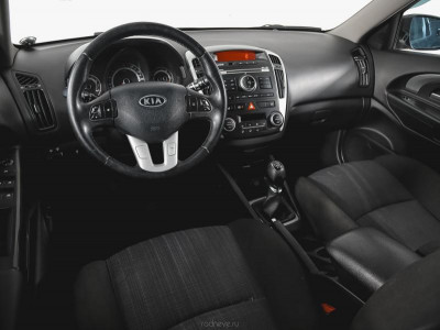 Kia Ceed 1.6 MT (122 л. с.)