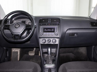 Volkswagen Polo 1.6 MPI AT (110 л. с.)