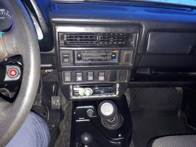 LADA 4x4 3 дв. 1.7 MT 8 кл. (Евро-4) (83 л. с.)