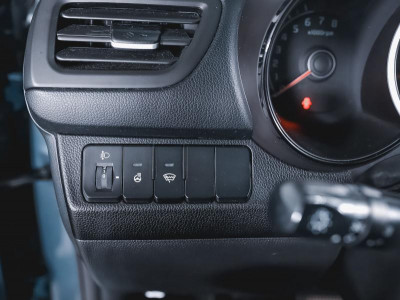 Kia Rio 1.4 AT (107 л. с.)