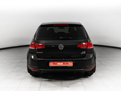 Volkswagen Golf 1.2 AT (105 л.с.)