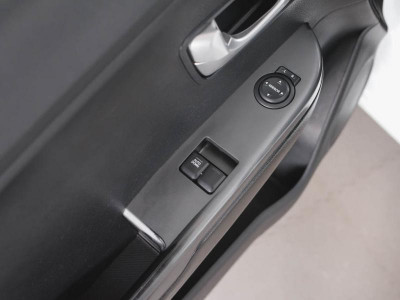 Kia Rio 1.4 MT (107 л. с.)