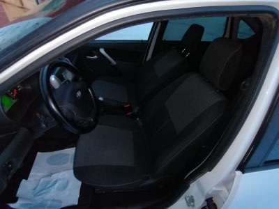 LADA Granta лифтбек 1.6 8кл MT (87 л. с.)